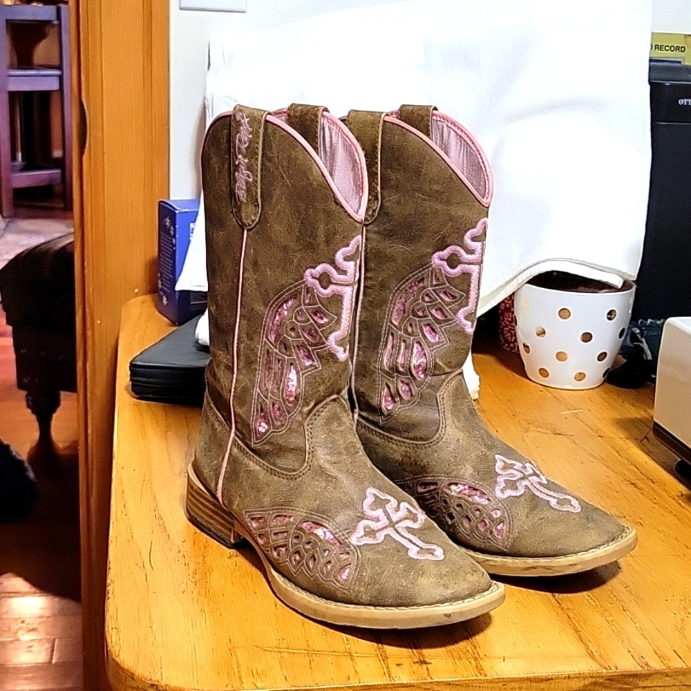 Girls size 13 cowgirl boots